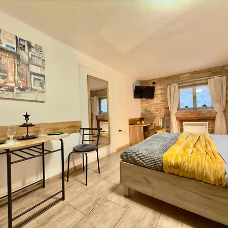 Hangulat Apartament Eger